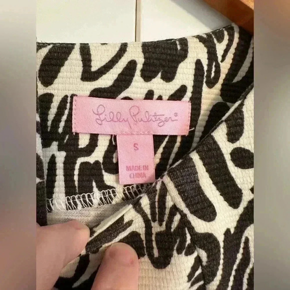 Lilly Pulitzer Layton zebra dress size Small - Picture 2 of 11